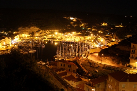 Bonifacio bei Nacht
